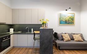Wonderful, Secluded And Cozy In The Center.